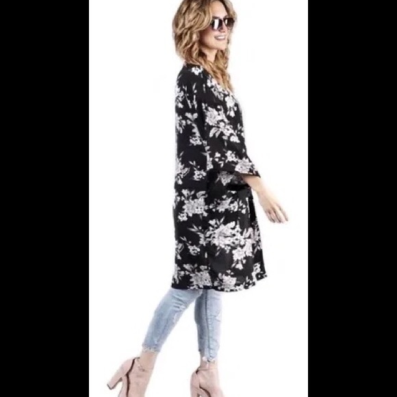 Spiritual Gangster Maya Floral Kimono - Picture 9 of 9